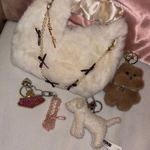 Fluffy White Kids Handbag with Keychain Accessories